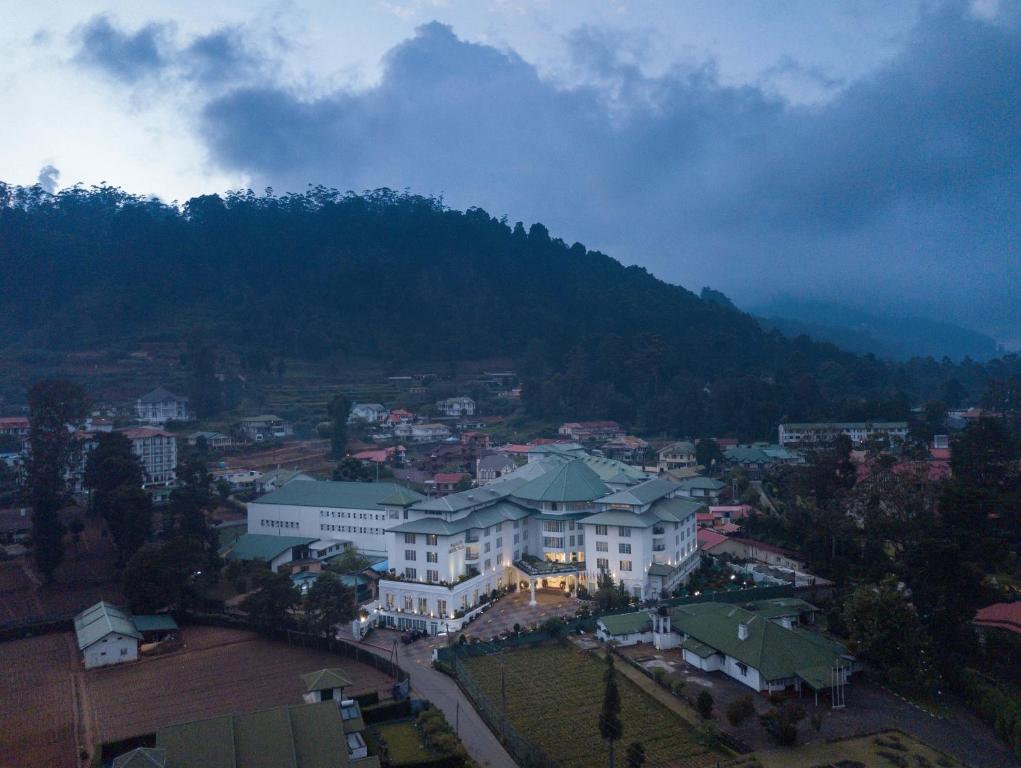 THE CEYLON HILL ESCAPE