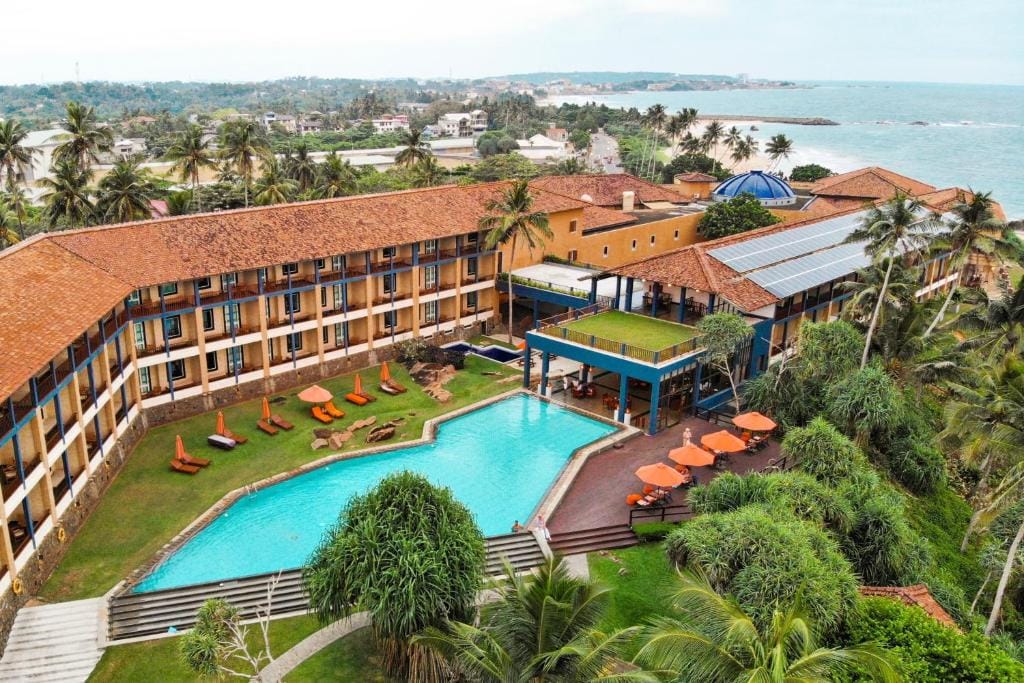 CEYLON COAST TO WILD