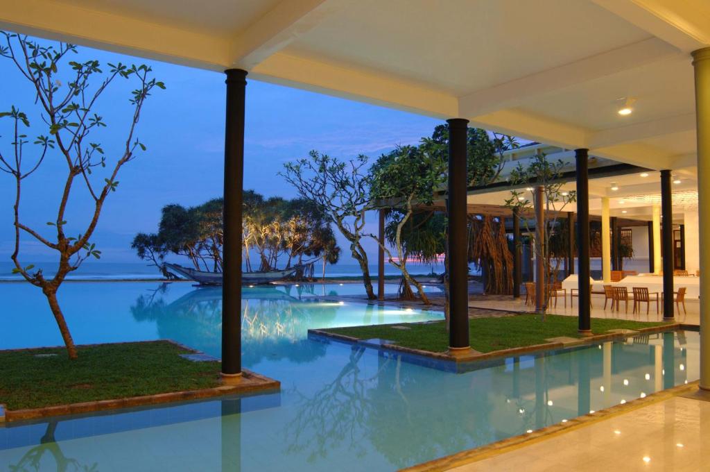 CEYLON REVEALED