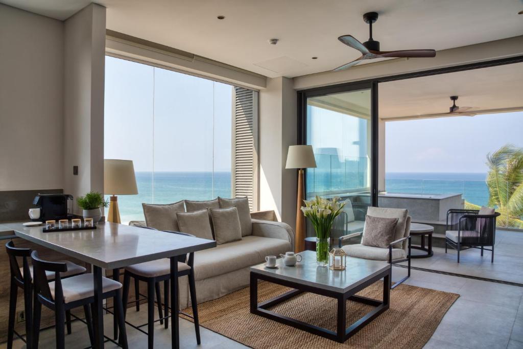 Crystal Sands Hikkaduwa - Galle By The One Group of Hotels